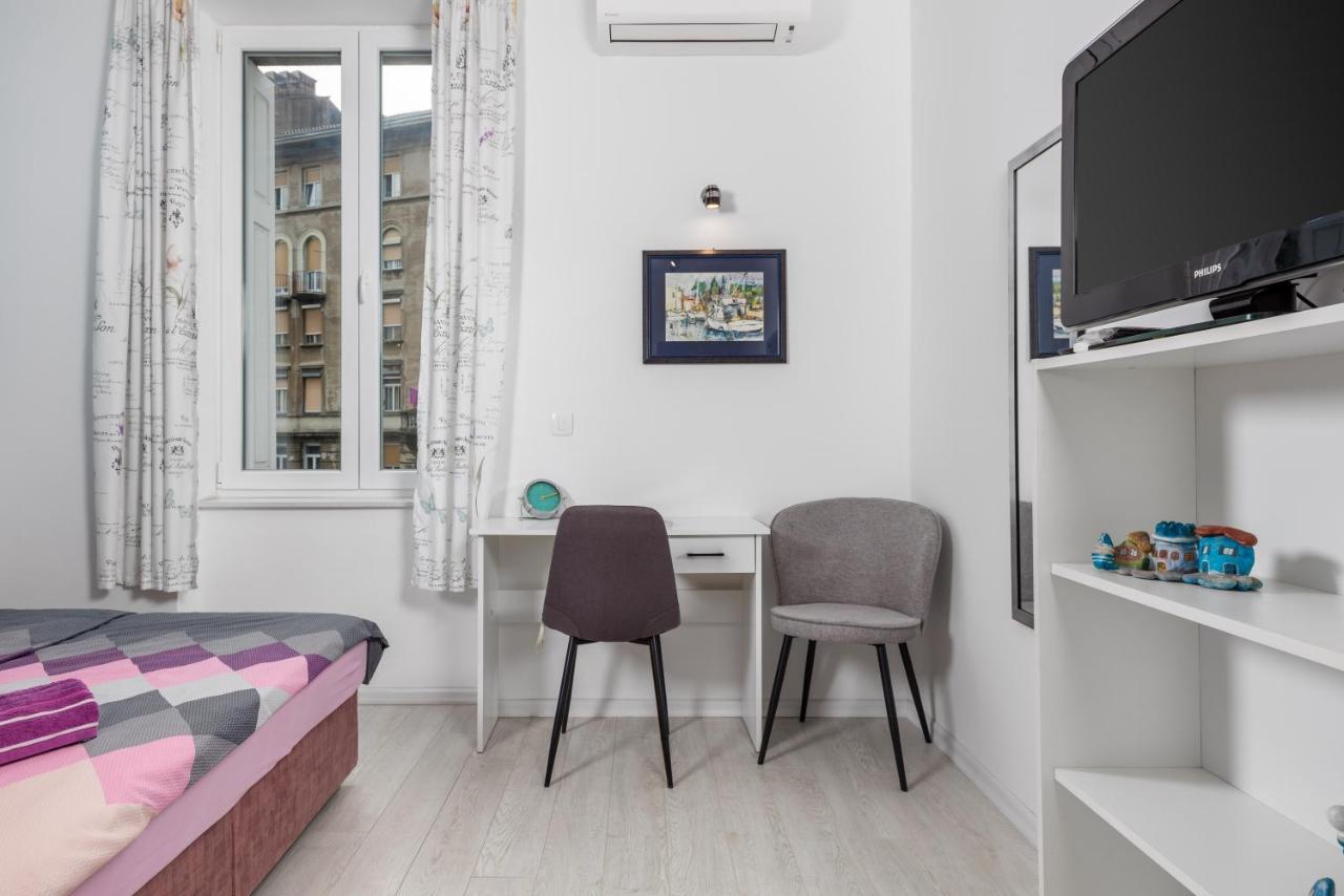 Studio Apartments Fran'S Fiume Kültér fotó